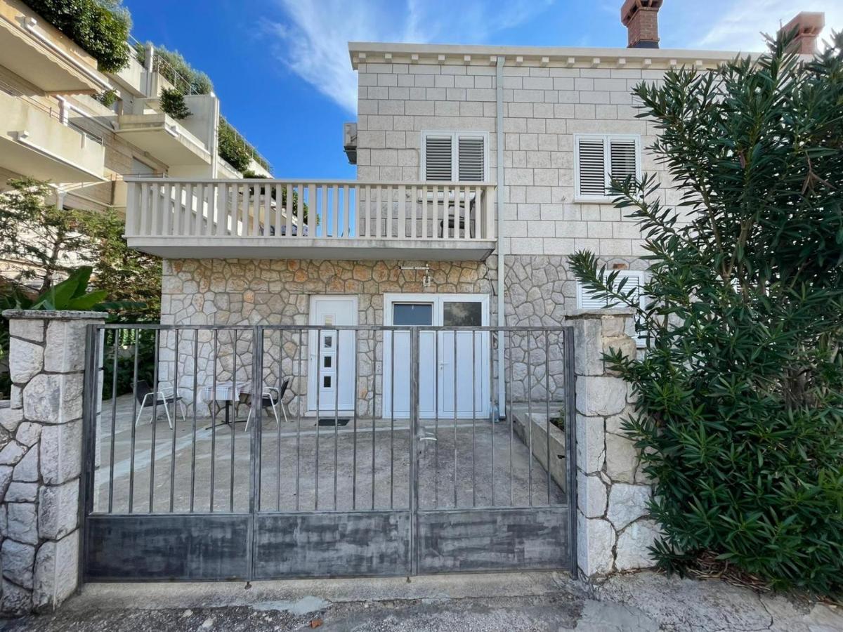 Aida Apartments And Rooms For Couples And Families Free Parking Dubrovnik Exterior photo